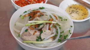 Bánh Canh Bột Gạo Nét Duyên Dáng Mộc Mạc Của Ẩm Thực Việt