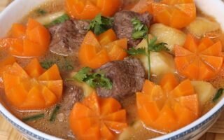 Bò Hầm Khoai Tây: Vị Ngon Của Thời Gian Và Ký Ức