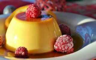 Cách Làm Bánh Flan 5 Trứng Mềm Mịn Tan Chảy