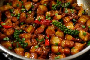 “Giải Mã” Bí Quyết Làm Thịt Kho Tiêu Nước Sệt Đậm Đà Chuẩn Vị Mẹ Nấu