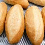 1 Ổ Bánh Mì Bao Nhiêu Calo? Ăn Thế Nào Để Không Lo Tăng Cân?