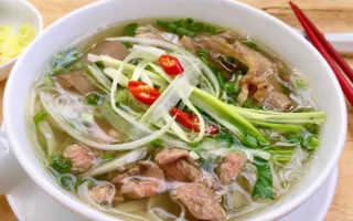 Cách Nấu Phở Bò Chuẩn Vị Thơm Ngon, Đậm Đà Như Ngoài Hàng