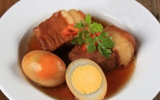 Cách Làm Thịt Kho Trứng Truyền Thống Mềm Ngon Chuẩn Vị