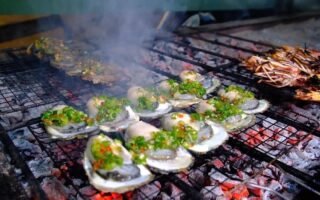 Review TOP Quán Hải Sản TP.HCM Ngon, Tươi Sống, Giá Hợp Lý