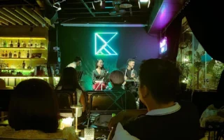 Cà Phê Acoustic 2026: Nơi Trầm Bổng Gặp Gỡ Cảm Xúc Thăng Hoa