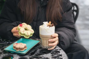 Cà Phê Kem Muối: Khám Phá Hương Vị Thăng Hoa Của Thức Uống Gây Sốt 2026!