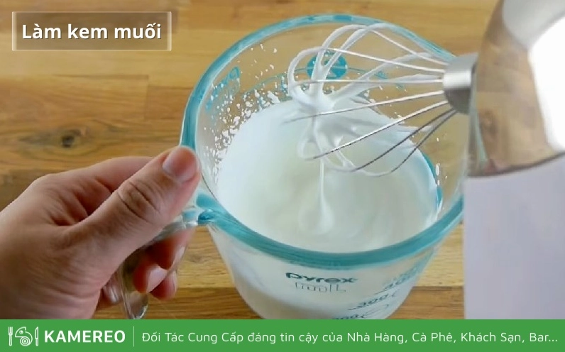 Chuẩn bị lớp kem muối