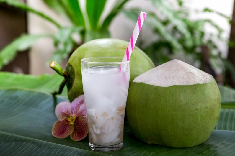 Lợi ích của nước dừa trong giảm cân