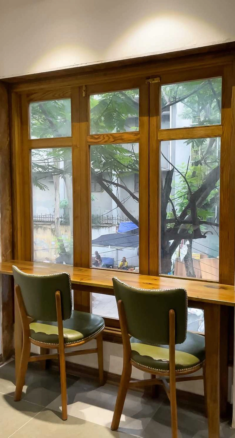 Một góc quán O2O Coffee với thiết kế hiện đại, tinh tế, mang lại cảm giác năng động nhưng vẫn rất 'chill'.