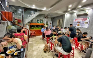 Khám Phá Các Quán Ăn Lâu Đời Sài Gòn: Hương Vị Vượt Thời Gian