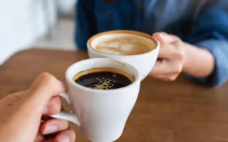 Uống Cà Phê Có Tốt Không? Chuyên Gia Giải Mã Lợi Ích & Rủi Ro 2026